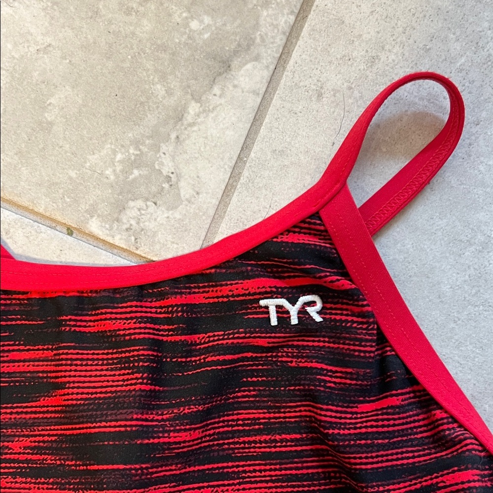 TYR Red  and Black One Piece Swimsuit - 38 - Picture 2 of 4